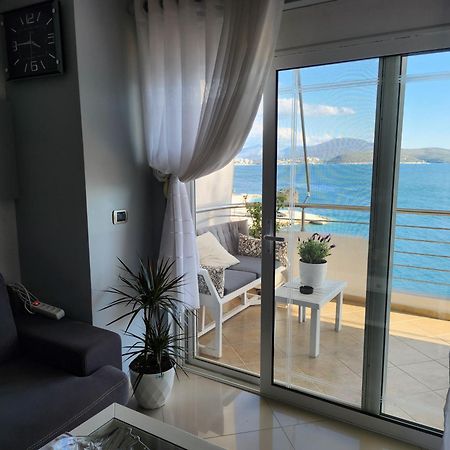 Alpha Seaside Apartment Sarande Ngoại thất bức ảnh