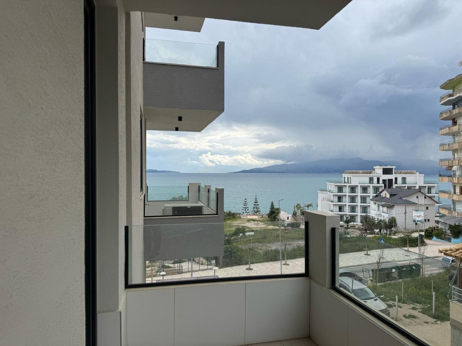 Alpha Seaside Apartment Sarande Ngoại thất bức ảnh