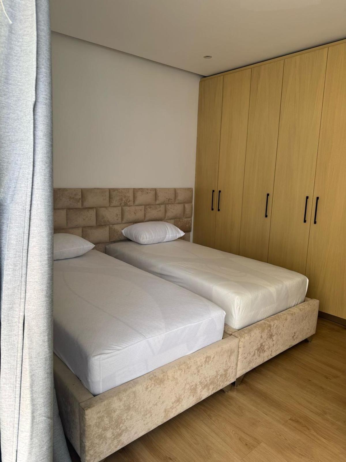Alpha Seaside Apartment Sarande Ngoại thất bức ảnh