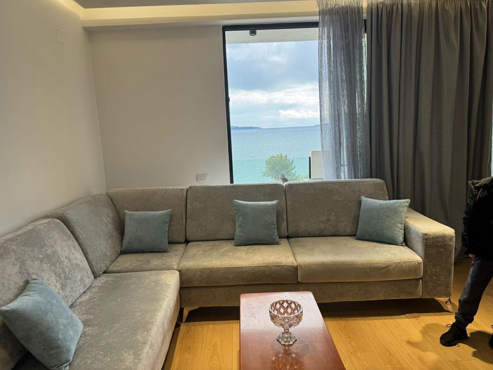 Alpha Seaside Apartment Sarande Ngoại thất bức ảnh