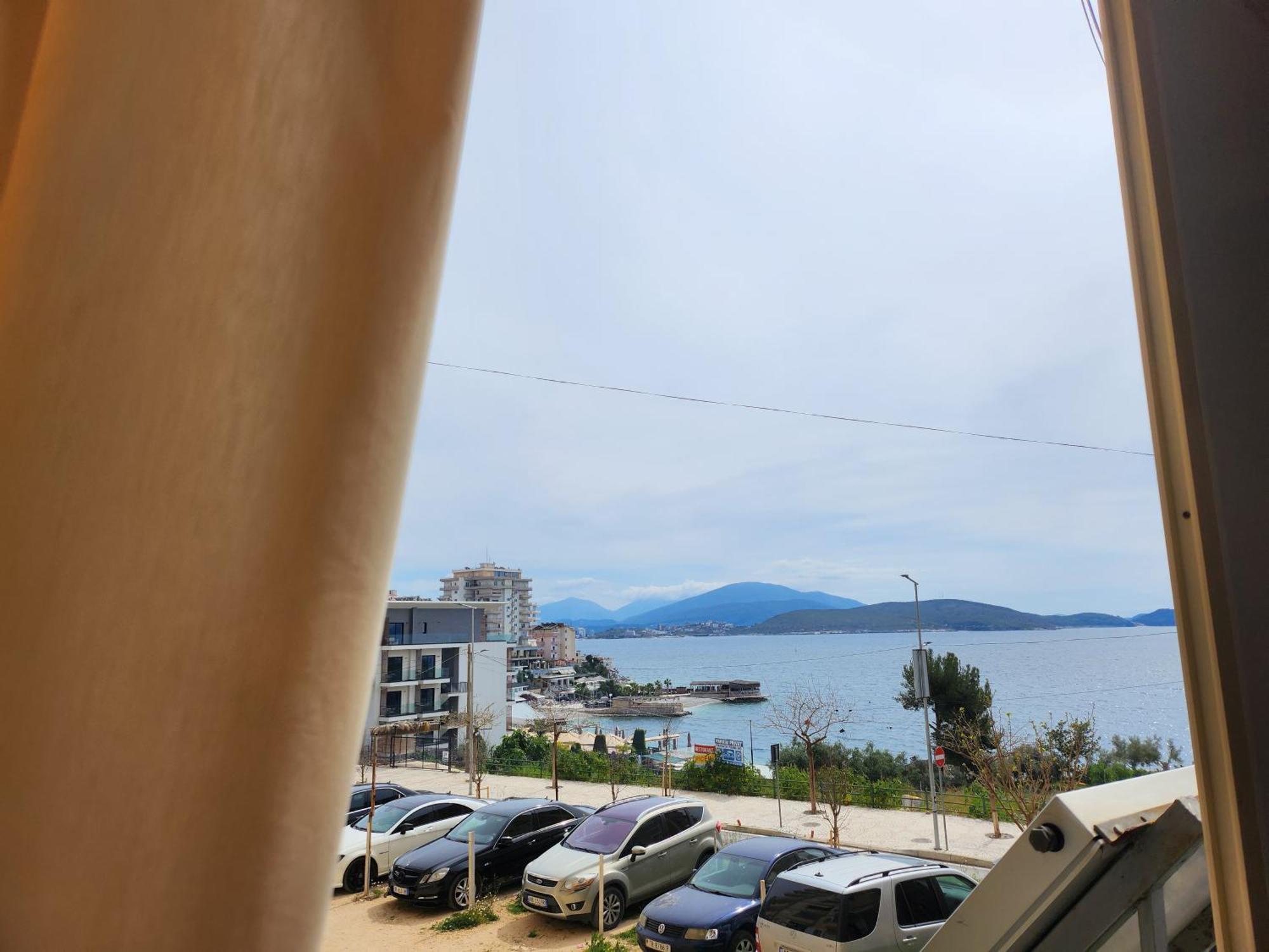 Alpha Seaside Apartment Sarande Ngoại thất bức ảnh