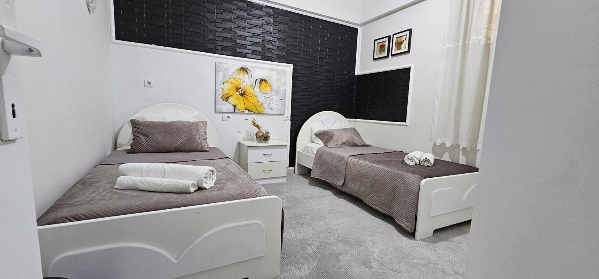 Alpha Seaside Apartment Sarande Ngoại thất bức ảnh