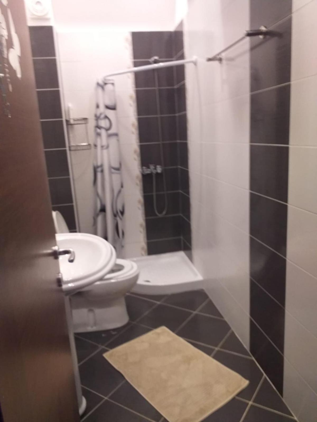 Alpha Seaside Apartment Sarande Ngoại thất bức ảnh